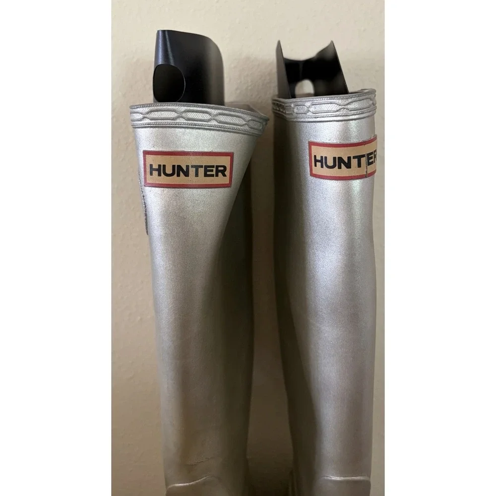 Hunter Boots Tall Metallic Silver Size 5 Women's Rain Boots /Snow Boots Winter